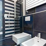 In Der Wolkenwohnung By Interhome * Torino