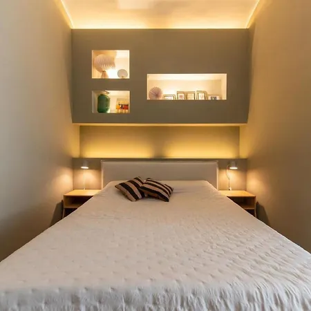 In Der Wolkenwohnung By Interhome