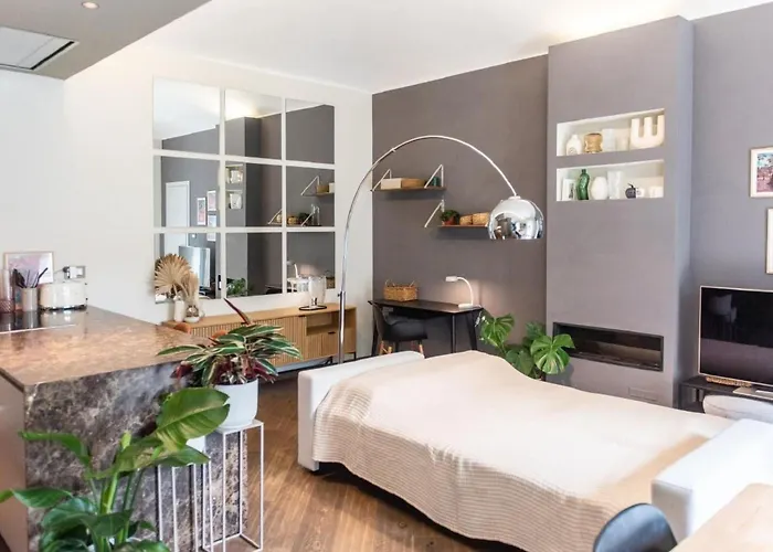 In Der Wolkenwohnung By Interhome شقة