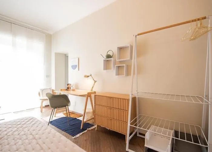 In Der Wolkenwohnung By Interhome Lägenhet Turin