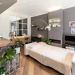 아파트 In Der Wolkenwohnung By Interhome