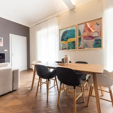 In Der Wolkenwohnung By Interhome شقة تورينو